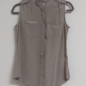 Banana Republic Sleeveless Blouse in Taupe